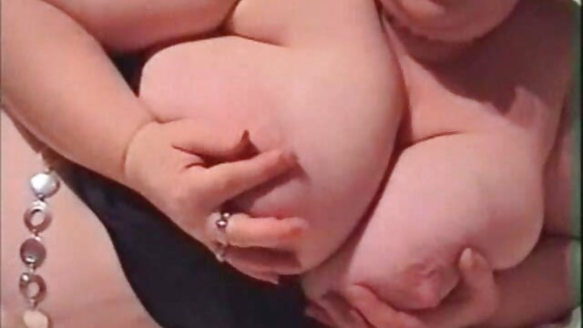 finden Verrückte Mädchen kostenlose sexfilme zum runterladen im Schlamm wird angegriffen und vergewaltigt ihn