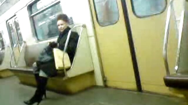 finden Fleißiger Hund kostenlose familien pornos gab sie einem Spion für Geld